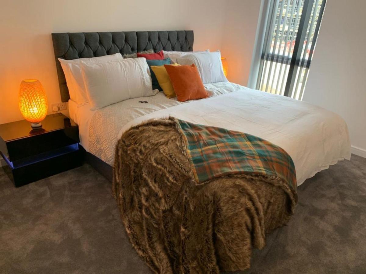 Lakeside 2 Bed Luxury Apartment No Parties No Events Early Check-In Late Check- Out Allowed West Thurrock Exteriér fotografie