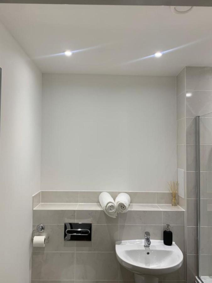 Lakeside 2 Bed Luxury Apartment No Parties No Events Early Check-In Late Check- Out Allowed West Thurrock Exteriér fotografie