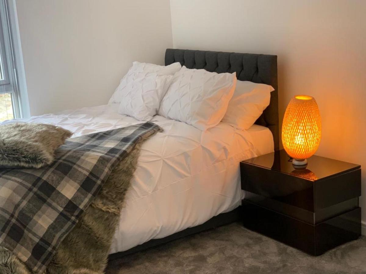 Lakeside 2 Bed Luxury Apartment No Parties No Events Early Check-In Late Check- Out Allowed West Thurrock Exteriér fotografie