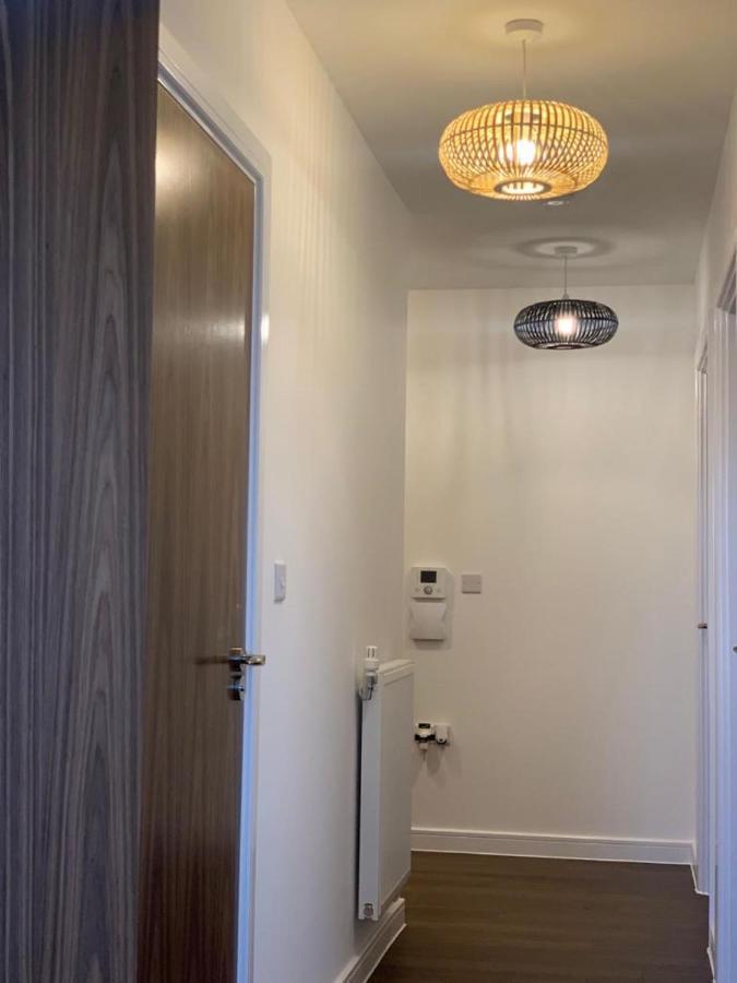 Lakeside 2 Bed Luxury Apartment No Parties No Events Early Check-In Late Check- Out Allowed West Thurrock Exteriér fotografie