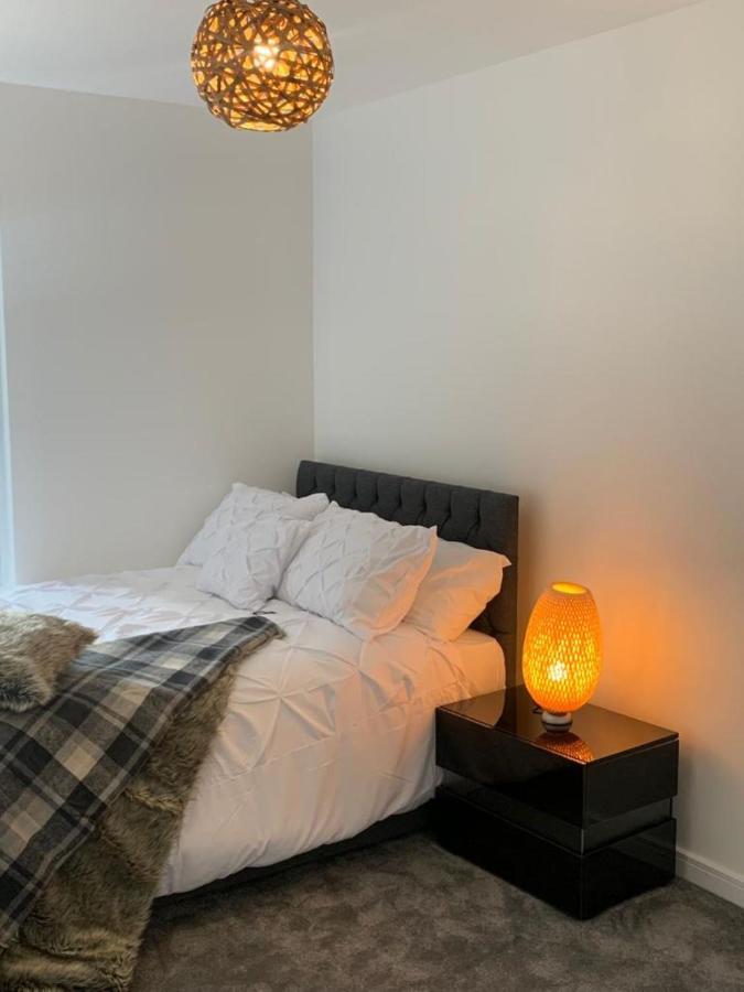 Lakeside 2 Bed Luxury Apartment No Parties No Events Early Check-In Late Check- Out Allowed West Thurrock Exteriér fotografie