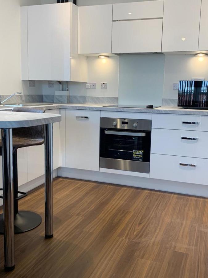 Lakeside 2 Bed Luxury Apartment No Parties No Events Early Check-In Late Check- Out Allowed West Thurrock Exteriér fotografie