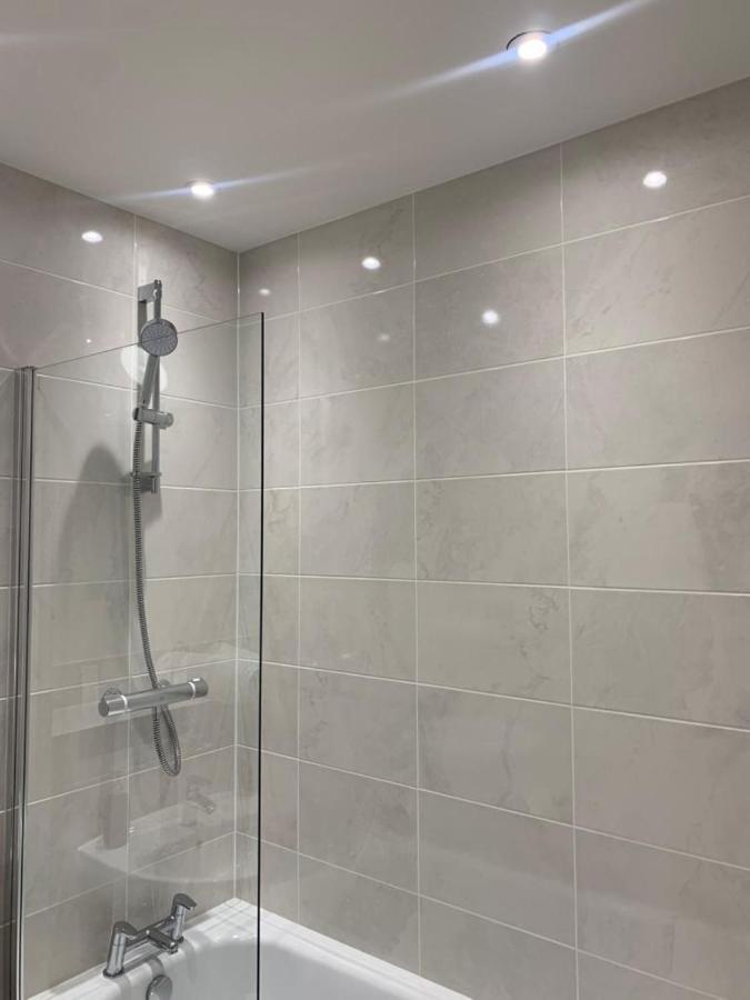 Lakeside 2 Bed Luxury Apartment No Parties No Events Early Check-In Late Check- Out Allowed West Thurrock Exteriér fotografie