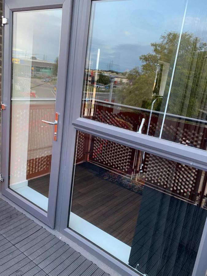 Lakeside 2 Bed Luxury Apartment No Parties No Events Early Check-In Late Check- Out Allowed West Thurrock Exteriér fotografie